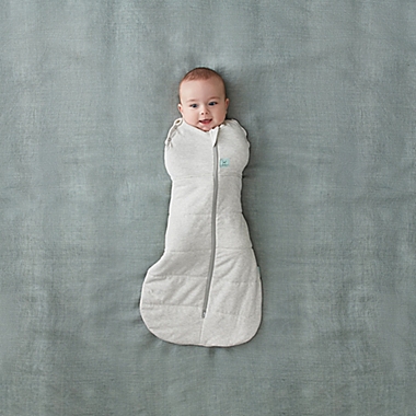 ergoPouch&reg; Size 0-3M Organic Cotton Cocoon Swaddle Bag in White Solid. View a larger version of this product image.
