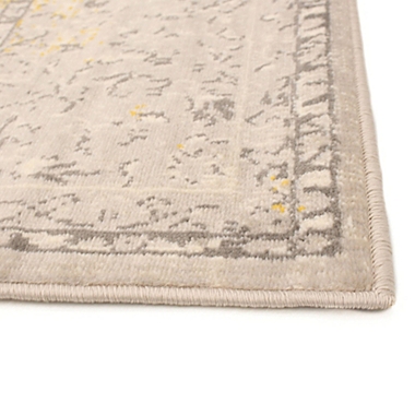 ECARPETGALLERY Mila 6&#39;7 x 9&#39;6 Area Rug in Ivory. View a larger version of this product image.