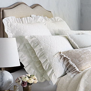 Wamsutta&reg; Vintage Blythe Jacquard Ogee Waffle Textured Queen Duvet Cover in White. View a larger version of this product image.