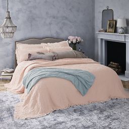 Wamsutta® Vintage Lyon Twin Coverlet in Soft Pink