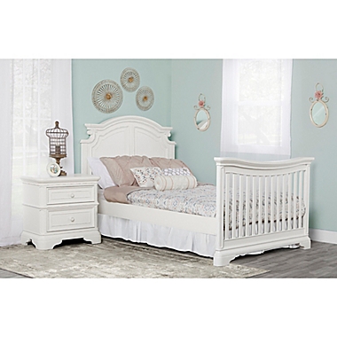 evolur Signature Belle 5-in-1 Convertible Crib in White. View a larger version of this product image.
