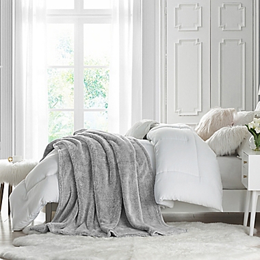 Cathay Home&reg; Luxe Soft High Pile Plush Throw Blanket. View a larger version of this product image.
