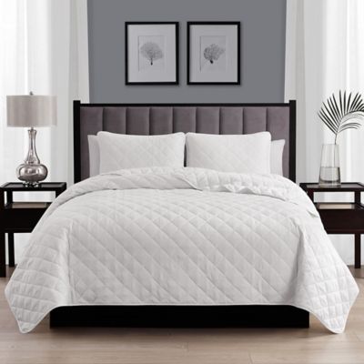 Cathay Home Home Basics 2-Piece Twin/Twin XL Quilt Set in White