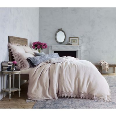 Wamsutta&trade; Vintage Evelyn Lace Queen Duvet Cover in Pink
