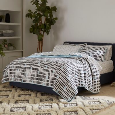 black and white quilt bedding