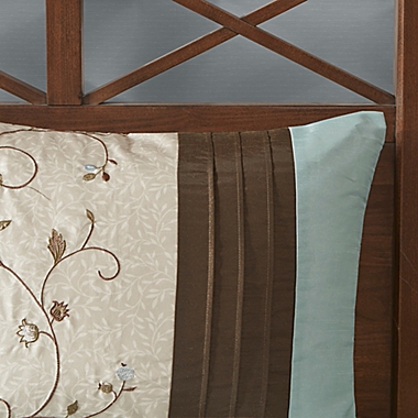Madison Park Serene 7-Piece Queen Comforter Set in Blue. View a larger version of this product image.