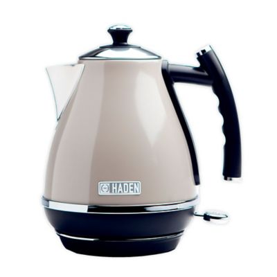 beige tea kettle