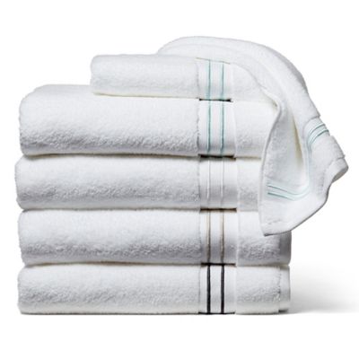 white bath towels with colored trim