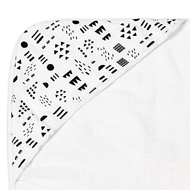 The Honest Company&reg; 2-Pack Pattern Play Hooded Towels. View a larger version of this product image.