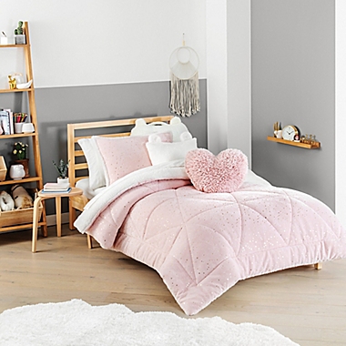 UGG&reg; Maisie 2-Piece Twin Comforter Set in Pink. View a larger version of this product image.