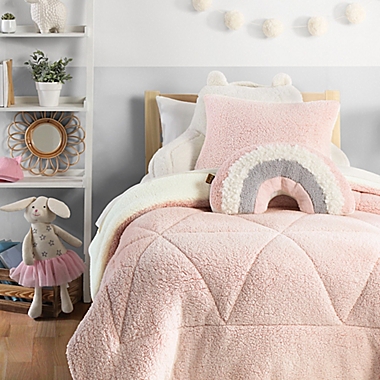 UGG&reg; Casey Bedding and Pillow Collection. View a larger version of this product image.