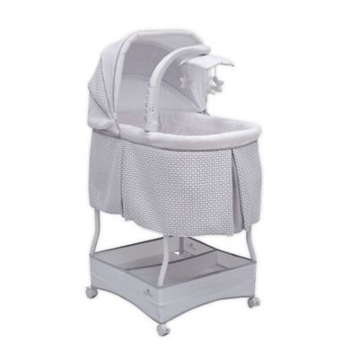 portable bassinet on wheels