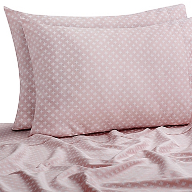 SALT&trade; Double Dash 300-Thread-Count Standard/Queen Pillowcases in Peach (Set of 2). View a larger version of this product image.