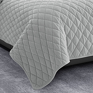 Vera Wang&reg; Diamond Velvet Reversible 3-Piece King Quilt Set in Silver. View a larger version of this product image.
