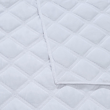 Truly Soft&reg; 3D Puff 2-Piece Twin XL Quilt Set in White. View a larger version of this product image.