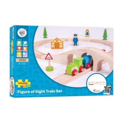 figure eight wooden train set