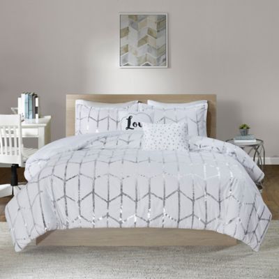 Intelligent Design Raina 5 Piece Full, Bed And Bath Queen Comforters