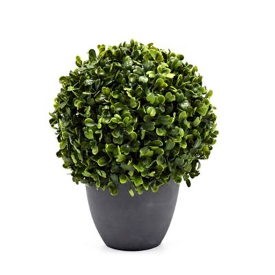 artificial topiary
