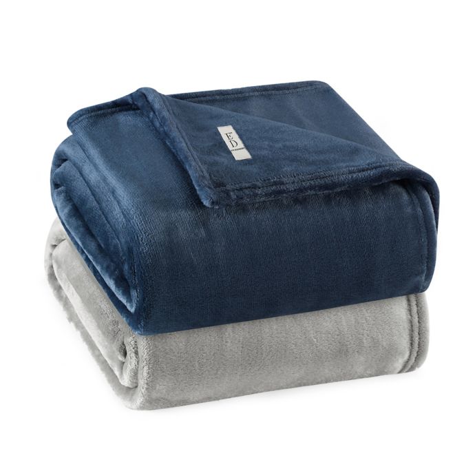 Solid Ultra Soft Plush Blanket Bed Bath and Beyond Canada