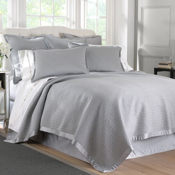 Waterford® Linens Durham Quilt in Platinum | Bed Bath & Beyond