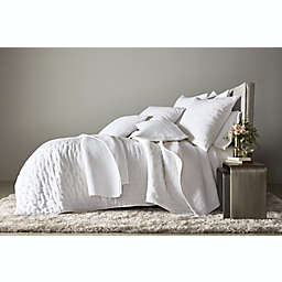 O&O by Olivia & Oliver™ Rompus King Quilt in White