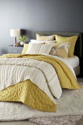 O&amp;O by Olivia &amp; Oliver&trade; Wide Yard Dye Full/Queen Quilt in Marigold