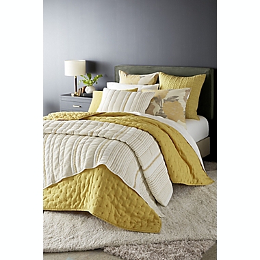 O&amp;O by Olivia &amp; Oliver&trade; Wide Yard Dye Quilt. View a larger version of this product image.
