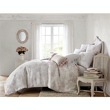 Wamsutta&reg; Vintage Floral Duvet Cover in Blush. View a larger version of this product image.