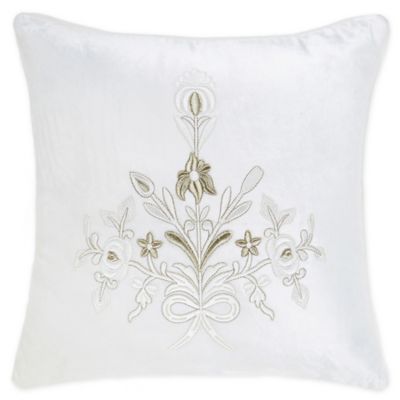 17285B 18 Inch Cream Rectangular Pillow with Embroidered Bee Crest K&K Interiors