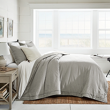 Bee &amp; Willow&trade; Dotted Lines 3-Piece Full/Queen Comforter Set in Grey. View a larger version of this product image.
