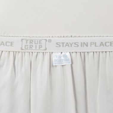 Nestwell&trade; Cotton Percale 400-Thread-Count Queen Fitted Sheet in Bright White. View a larger version of this product image.