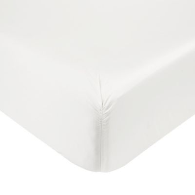 Nestwell&trade; Cotton Percale 400-Thread-Count Queen Fitted Sheet in Bright White