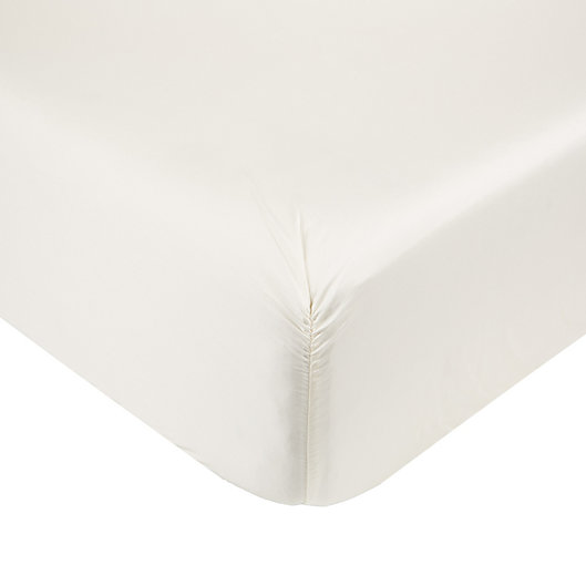 Alternate image 1 for Nestwell™ Cotton Percale 400-Thread-Count King Fitted Sheet in Egret