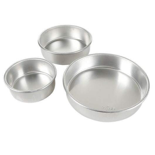 Our Table Aluminum Bakeware 3 Piece Round Cake Pan Set Bed Bath Beyond