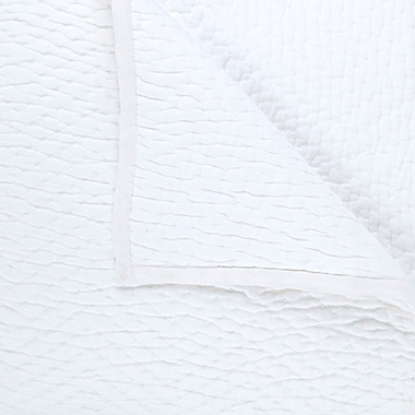 Everhome&trade; Colette Chevron 3-Piece Full/Queen Quilt Set in Bright White. View a larger version of this product image.