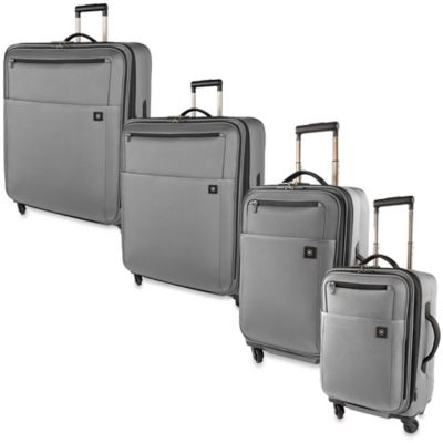 victorinox avolve luggage