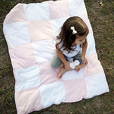 Burt&#39;s Bees Baby&reg; Dottie Bee 100% Organic Cotton Quilt in Blush. View a larger version of this product image.