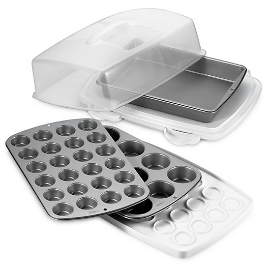 Alternate image 1 for Wilton® Ultimate Bake and Carry 6-Piece Bakeware Set