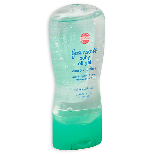 Alternate image 1 for Johnson & Johnson® Aloe and Vitamin E 6.5 oz. Baby Oil Gel