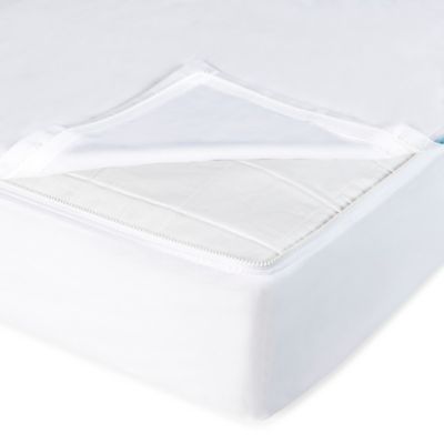 white crib sheet