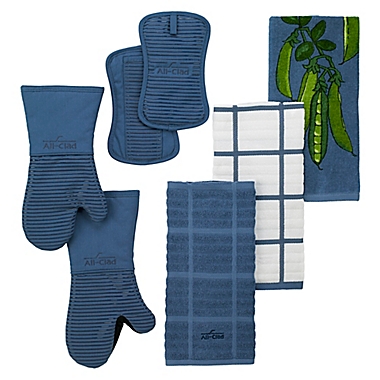 All-Clad Silicone Oven Mitt in Cornflower. View a larger version of this product image.