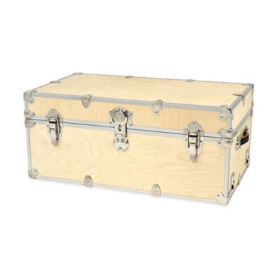 foot locker luggage trunk