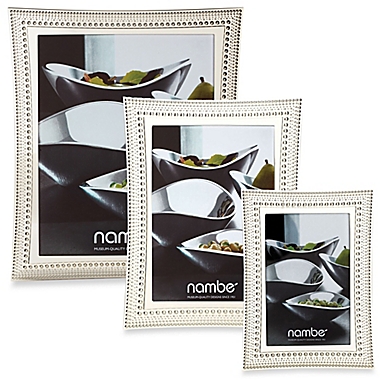 Nambe Designed by Maureen McTammy Measures at 8 x 10 Made with Silver Plate and Glass Beaded Collection Picture Frame