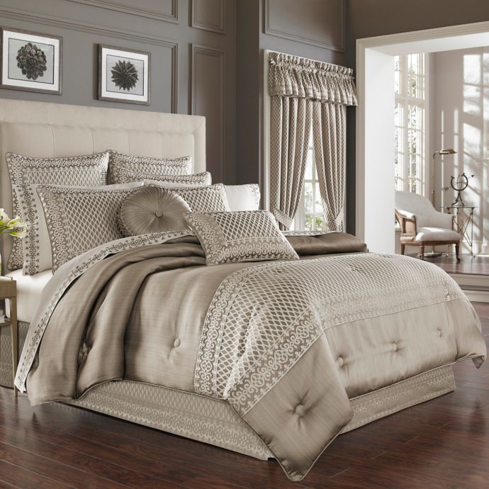 J. Queen New York Bohemia Comforter Set in Champagne | Bed Bath & Beyond