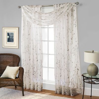 curtains and scarf valance