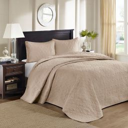 Madison Park Quebec Reversible Bedspread Set