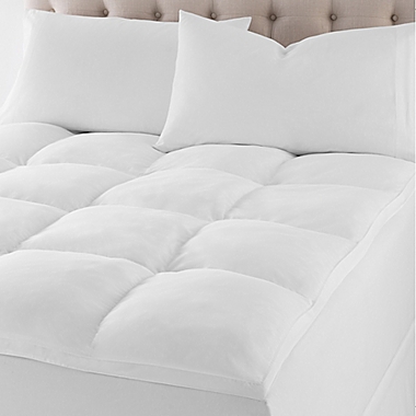 Wamsutta&reg; 1.5-Inch Gusset Full Fiberbed in White. View a larger version of this product image.
