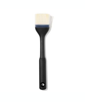 Brocha chica de silicona para cocina  OXO™ Good Grips color negro