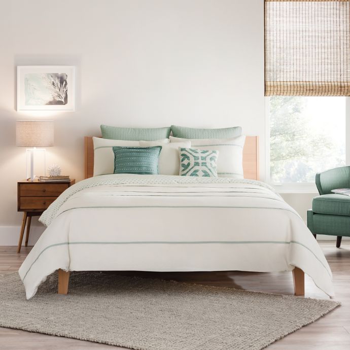 Real Simple Corra Reversible Duvet Cover In Cream Seafoam Bed