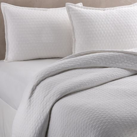 Vera Wang Puckered Diamond Matelasse Coverlet Bed Bath Beyond